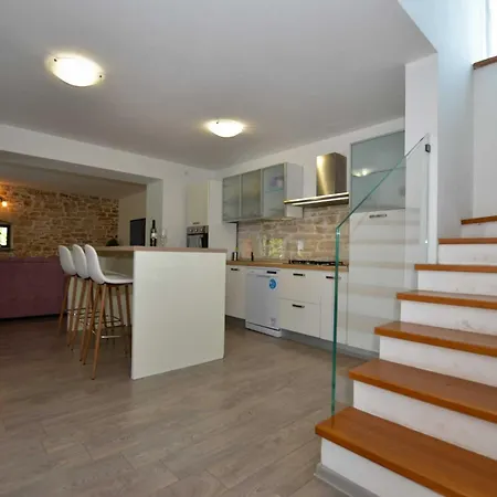 Holiday home Forest Breeze Retreat In Zminj