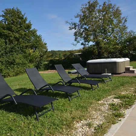 Forest Breeze Retreat In Сasa de vacaciones Žminj