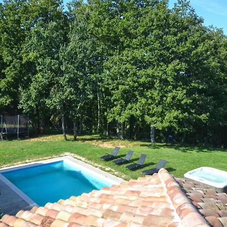 Forest Breeze Retreat In *